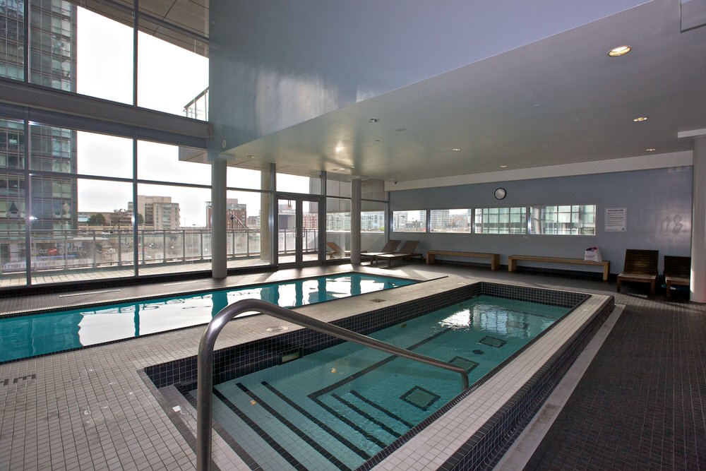 Sports District Apartments - pool